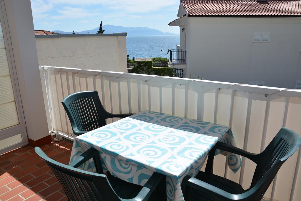 Apartments Gareta Gradac  Szoba fotó